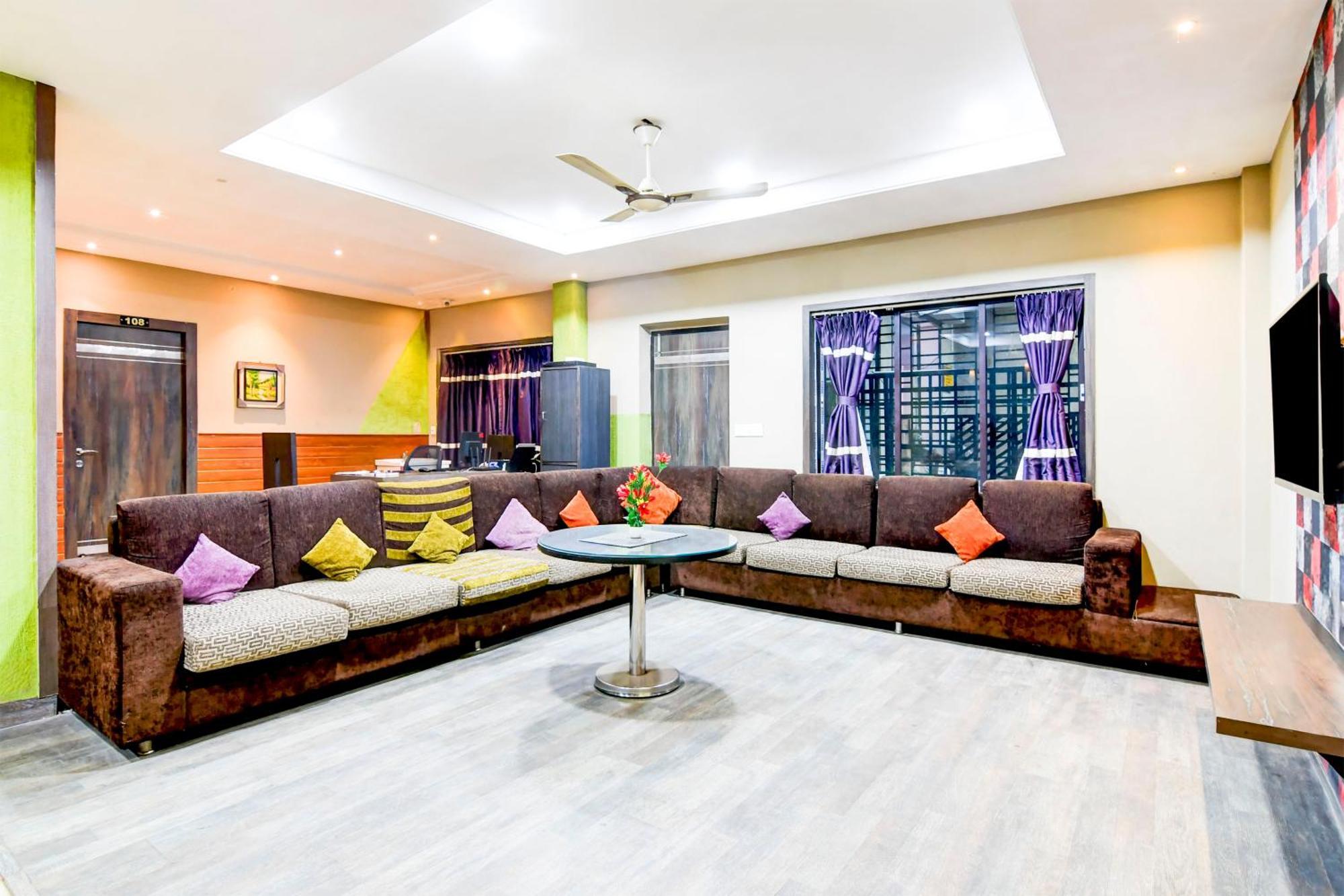 Hotel Super Collection O Behala Bhasa Exteriér fotografie