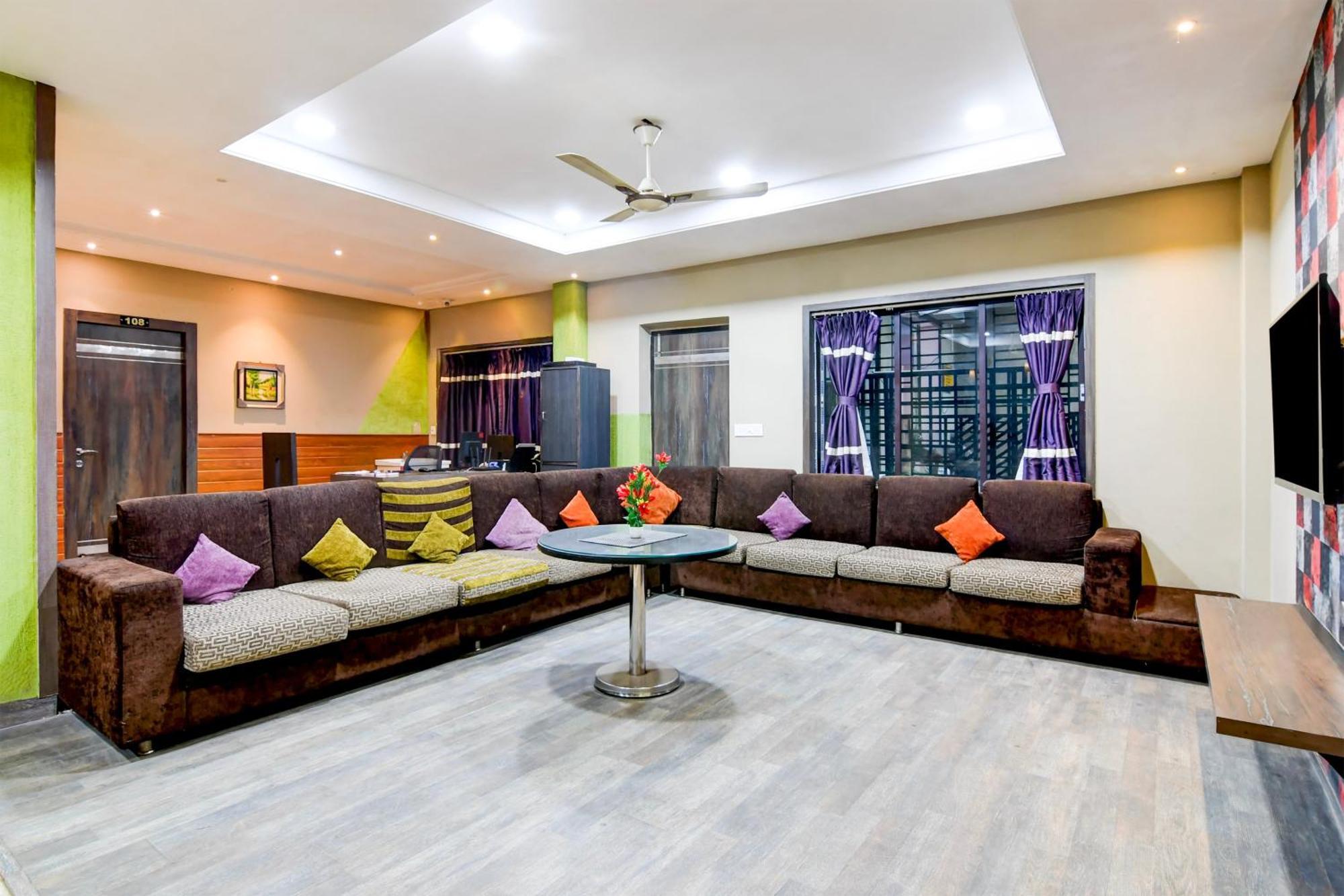 Hotel Super Collection O Behala Bhasa Exteriér fotografie